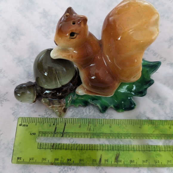 Vintage Other - Vintage salt and pepper squirrel
